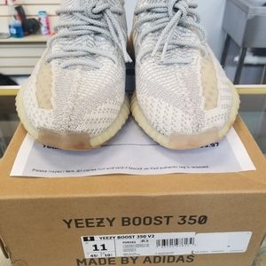Stockx certified yeezy lundmark size 11